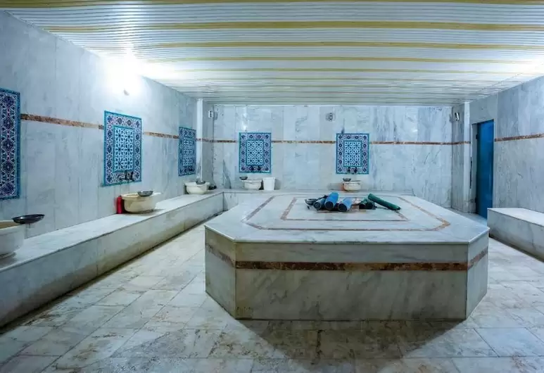 cheap resort hotels to Spend holiday with family