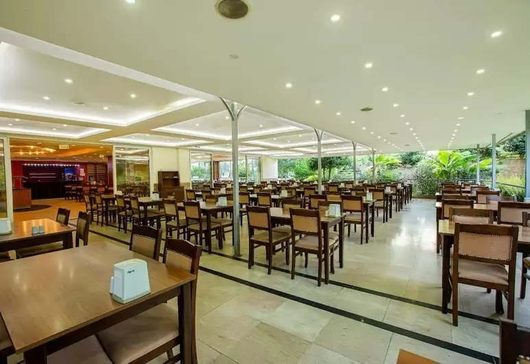 cheap resort hotels to Spend holiday with family