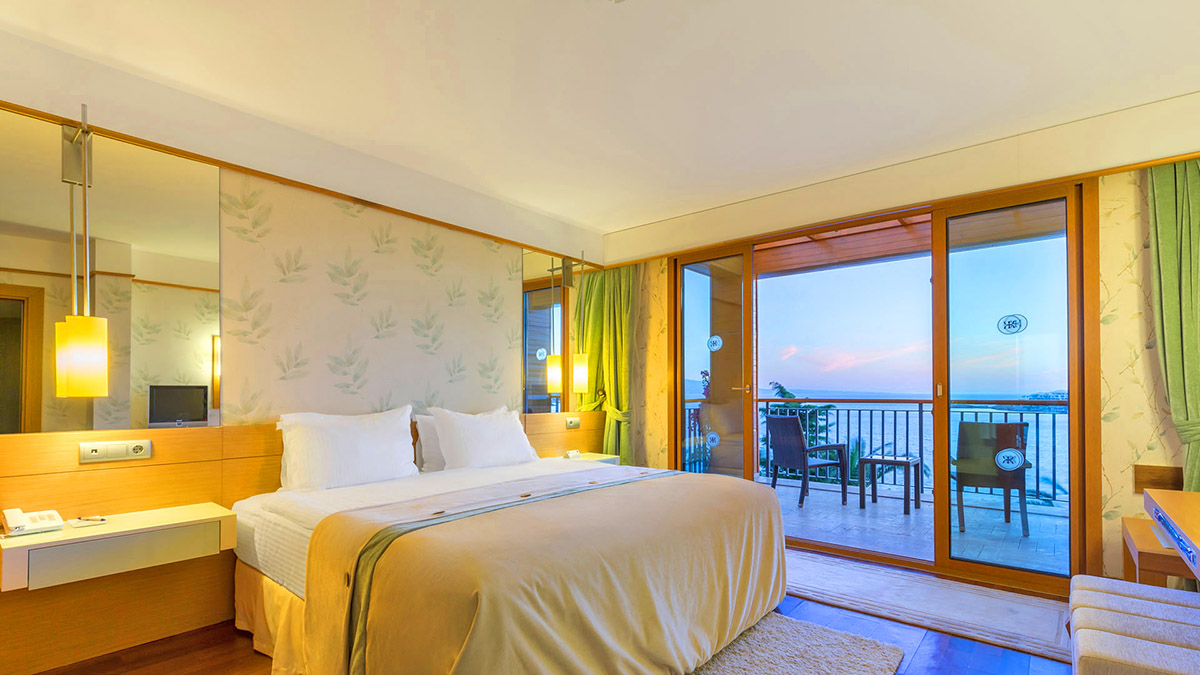 cheap resort hotels to Spend holiday with family