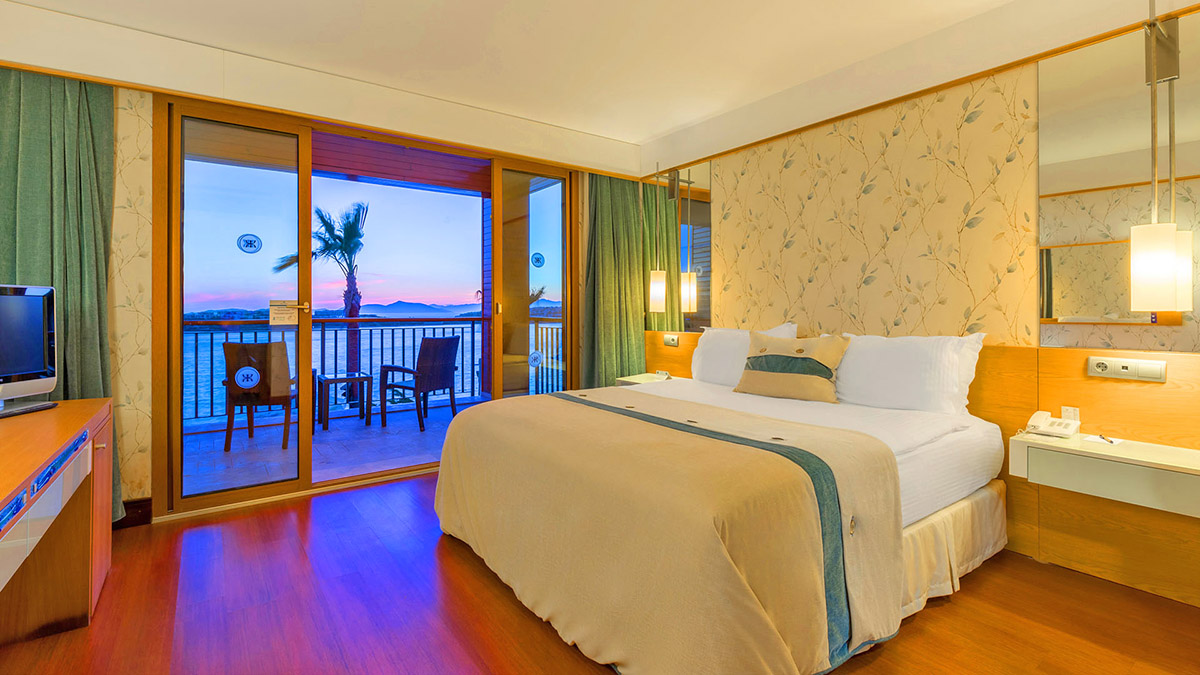 cheap resort hotels to Spend holiday with family