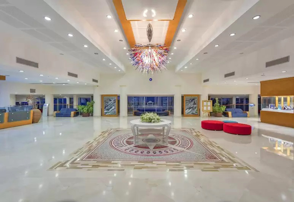 cheap resort hotels to Spend holiday with family