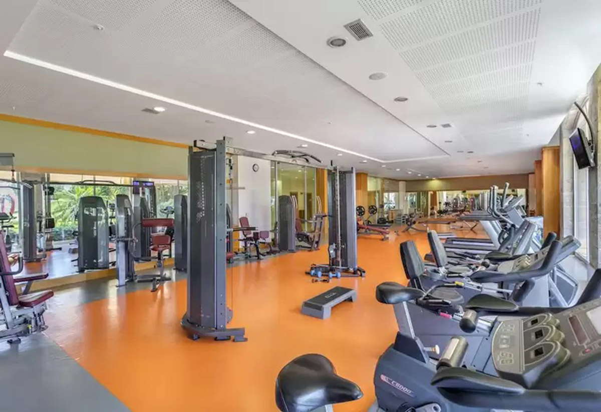 cheap resort hotels to Spend holiday with family