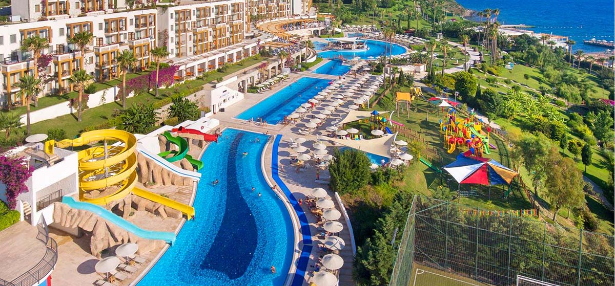 cheap resort hotels to Spend holiday with family