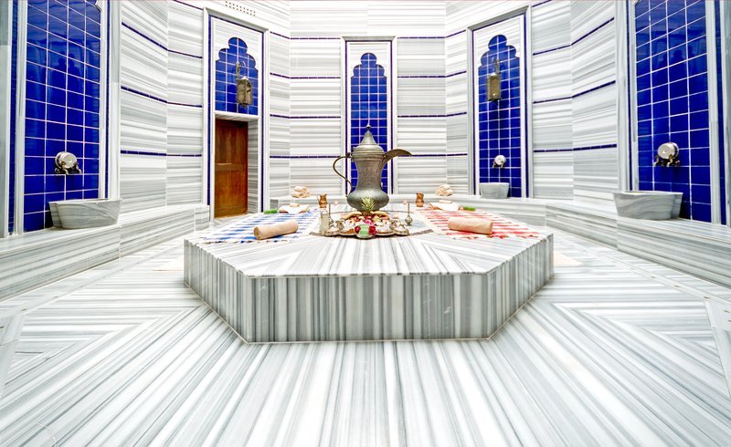 cheap resort hotels to Spend holiday with family