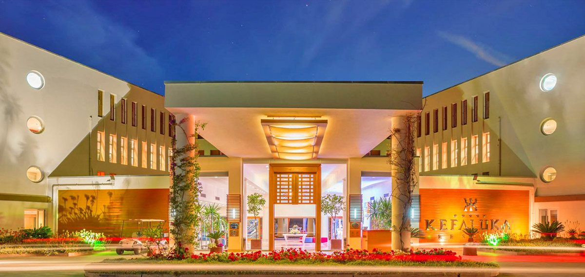 cheap resort hotels to Spend holiday with family