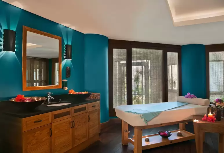 cheap resort hotels to Spend holiday with family