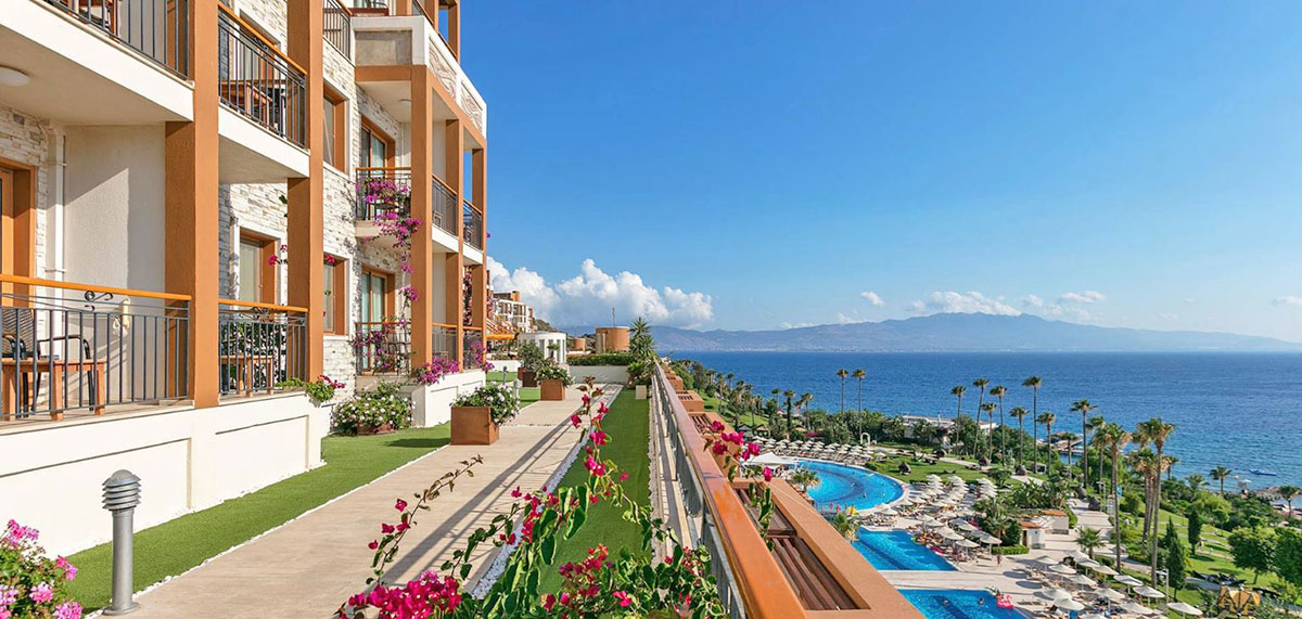 cheap resort hotels to Spend holiday with family