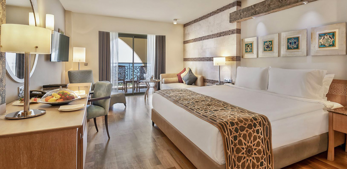 cheap resort hotels to Spend holiday with family