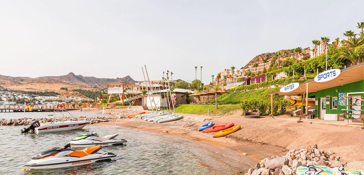 cheap resort hotels to Spend holiday with family