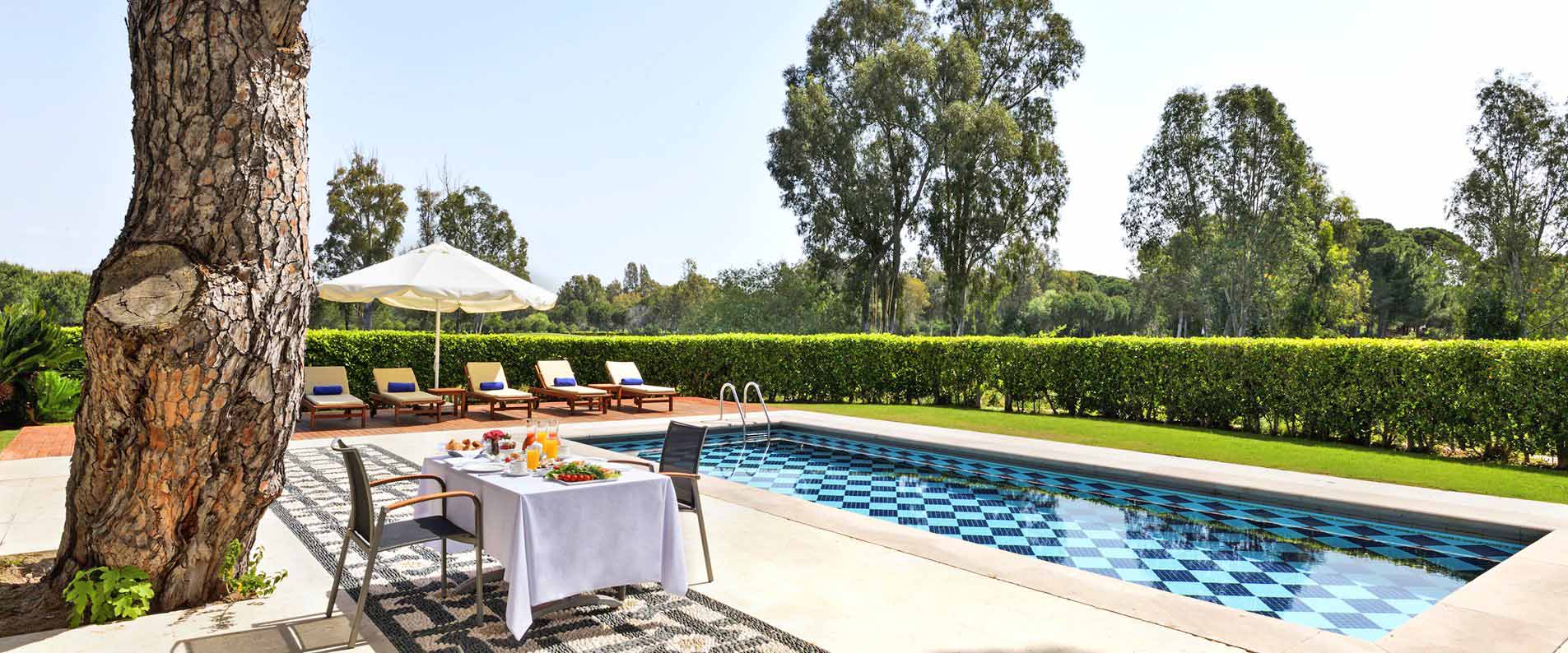 cheap resort hotels to Spend holiday with family