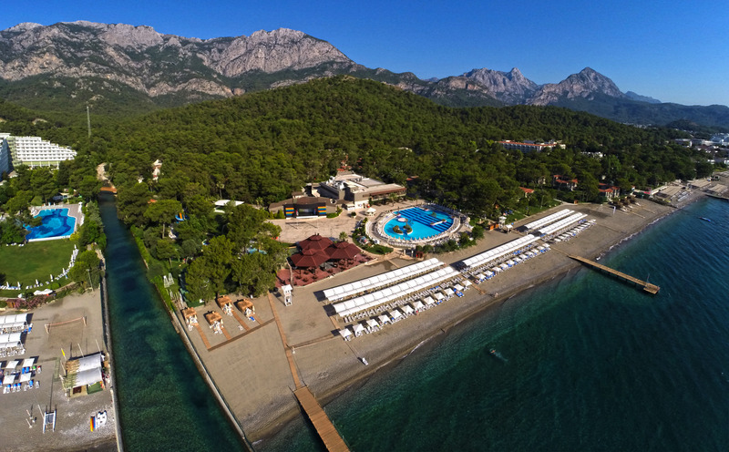 cheap resort hotels to Spend holiday with family