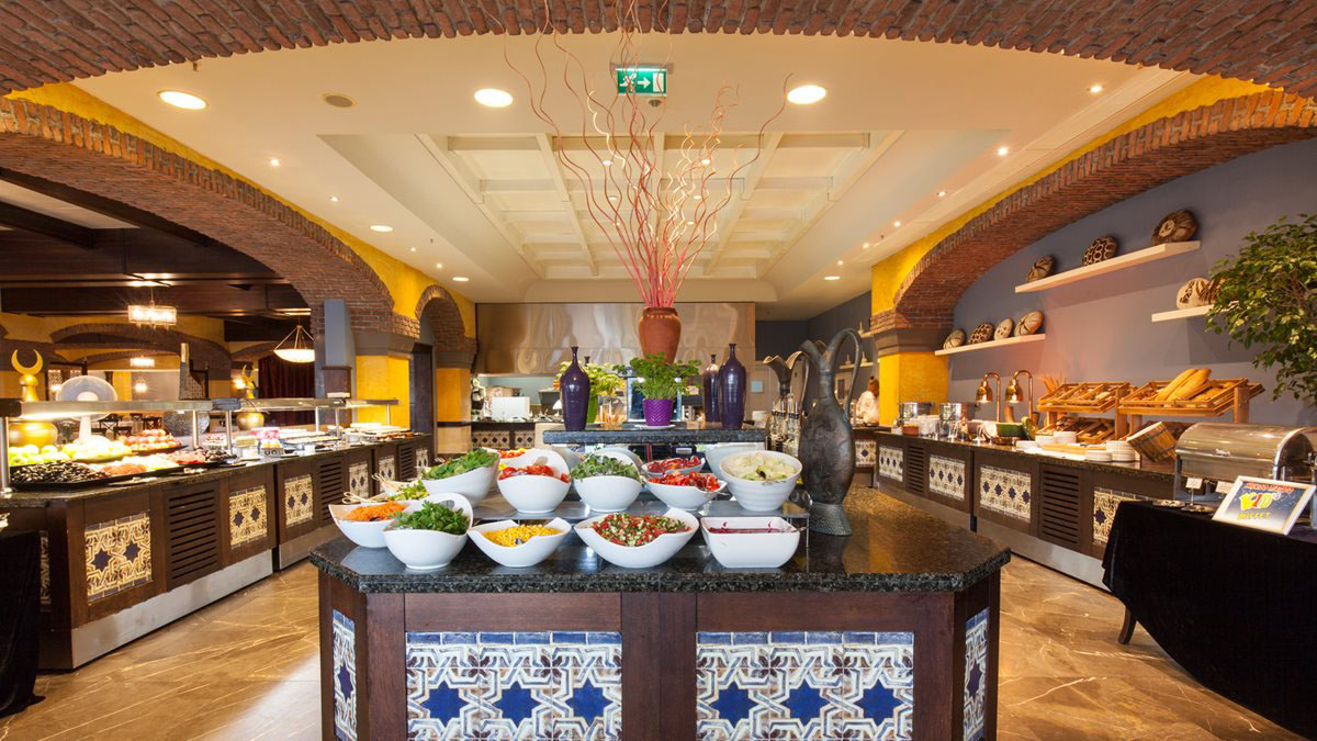 cheap resort hotels to Spend holiday with family