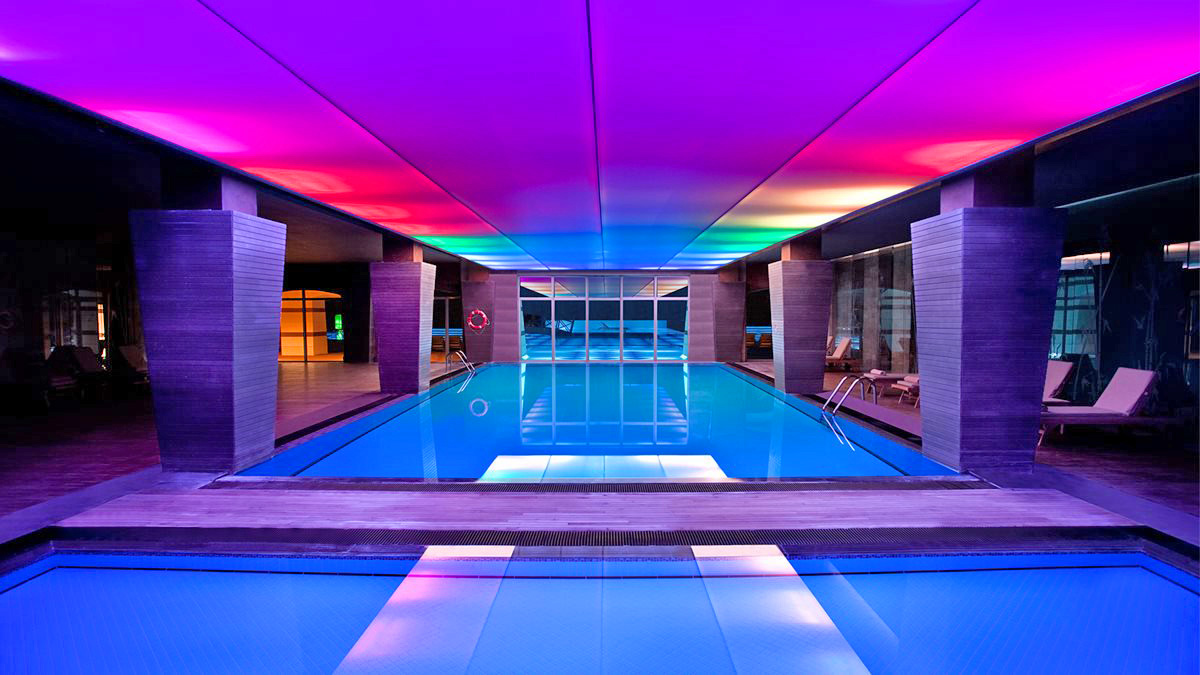 cheap resort hotels to Spend holiday with family