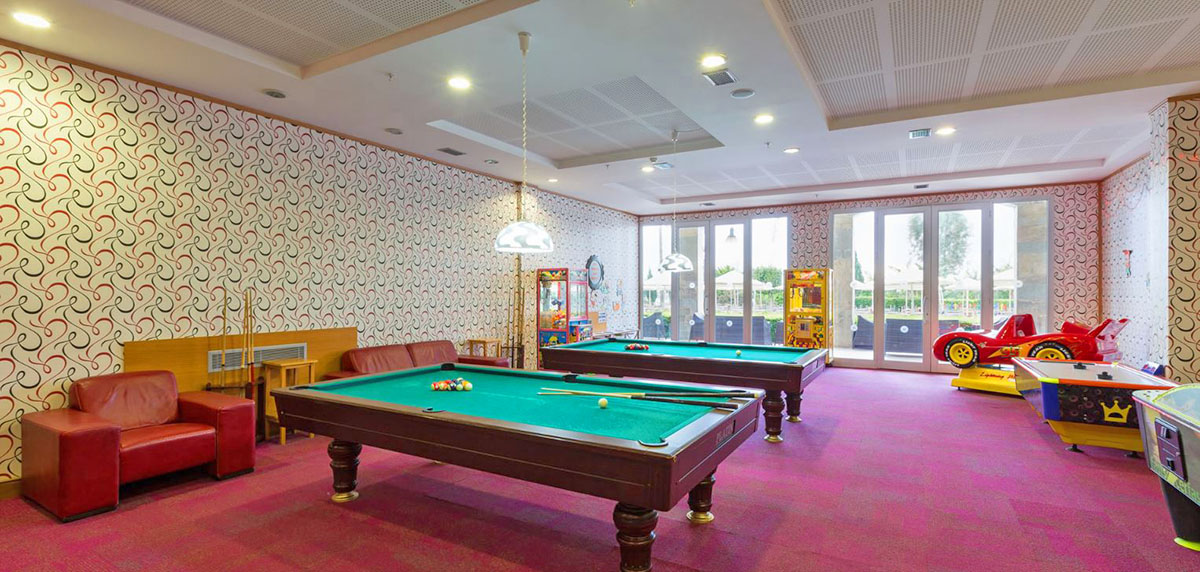 cheap resort hotels to Spend holiday with family