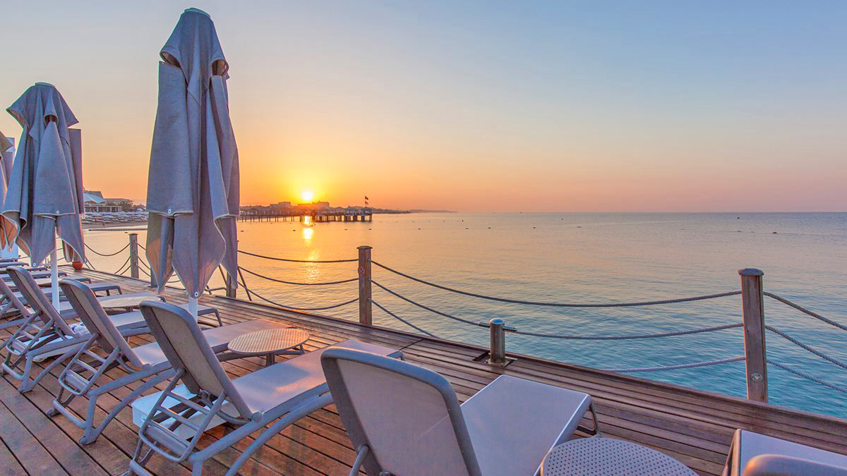 cheap resort hotels to Spend holiday with family