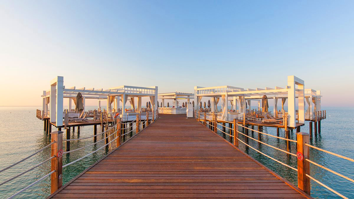 cheap resort hotels to Spend holiday with family