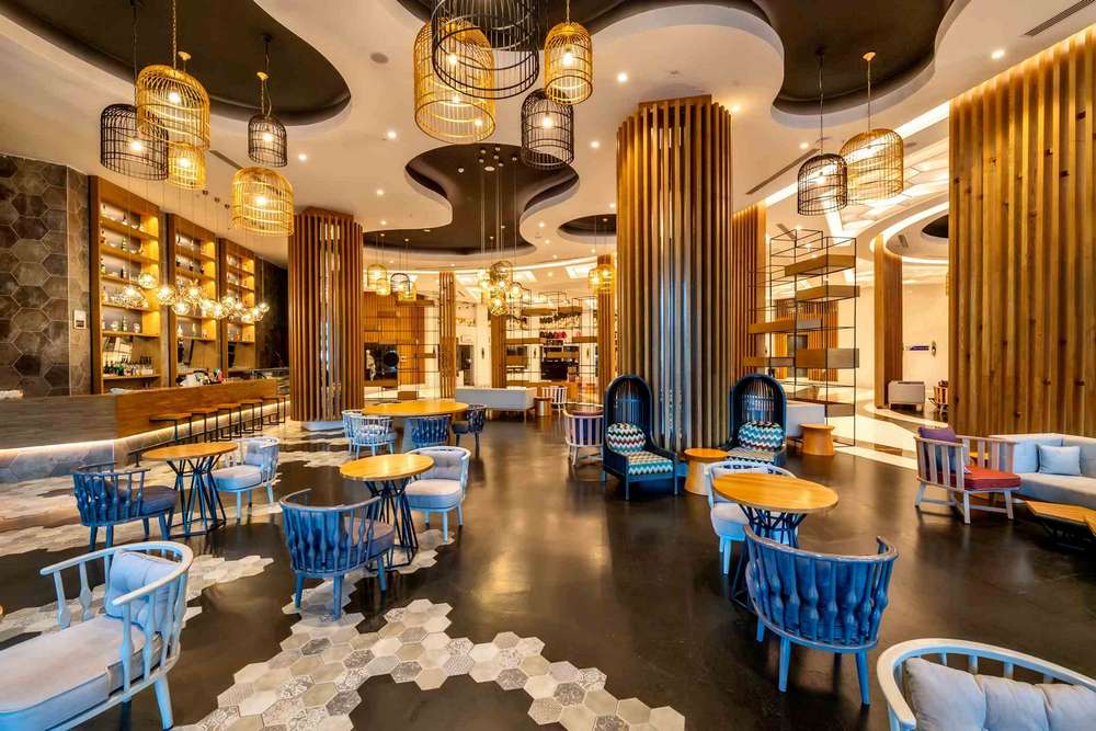 cheap resort hotels to Spend holiday with family