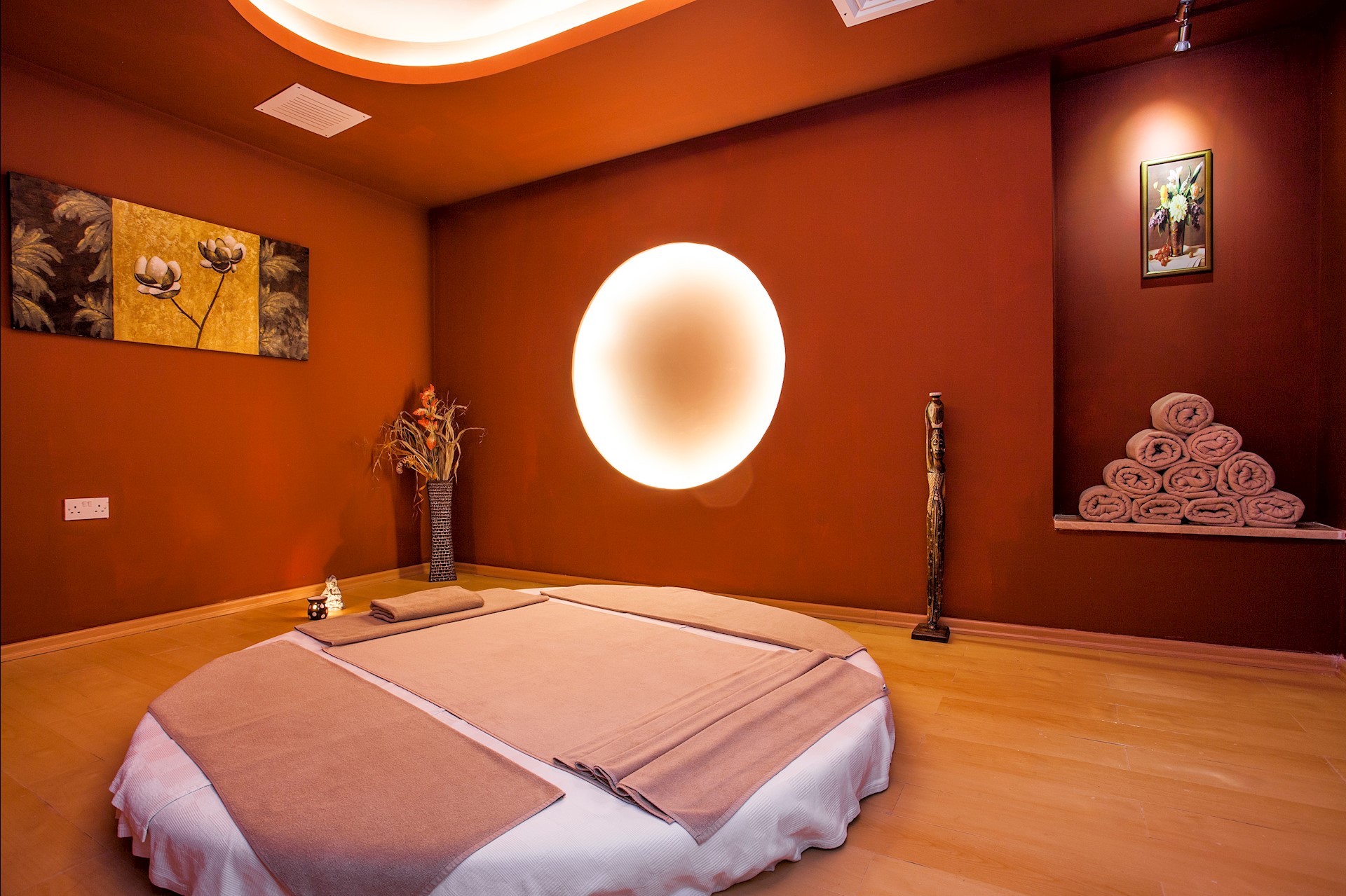 cheap resort hotels to Spend holiday with family