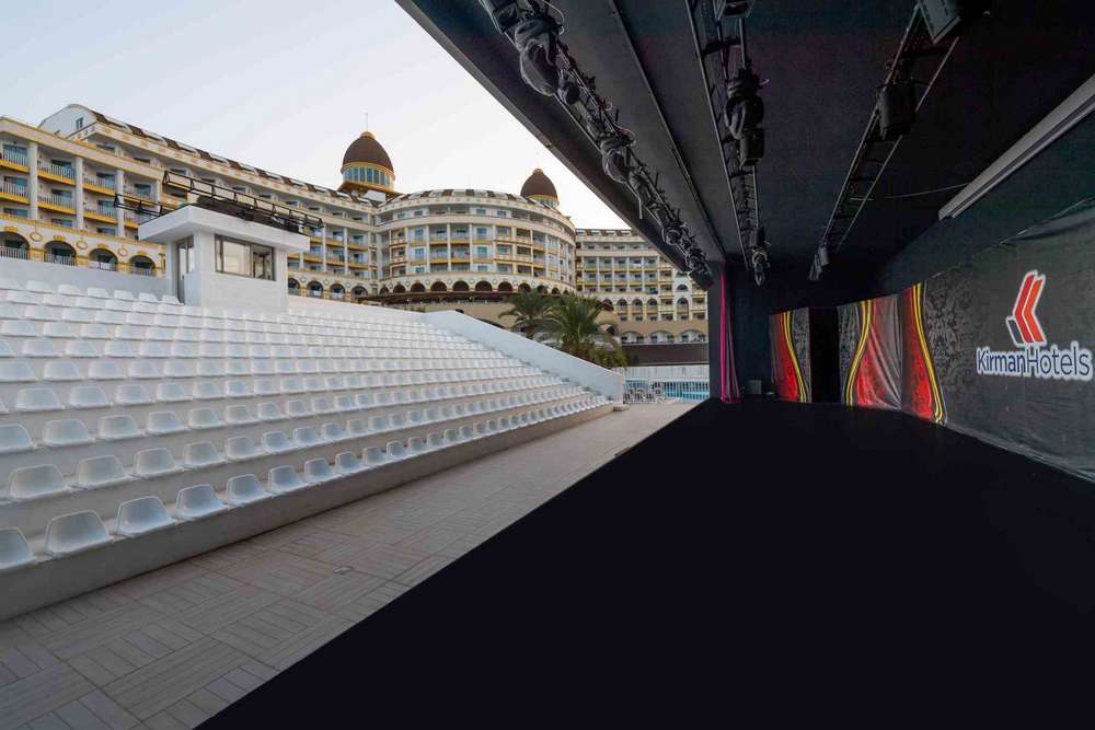 cheap resort hotels to Spend holiday with family