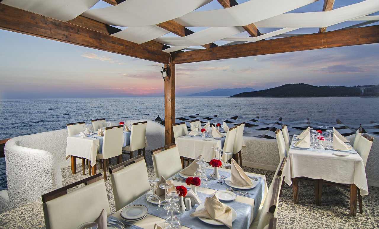 cheap resort hotels to Spend holiday with family