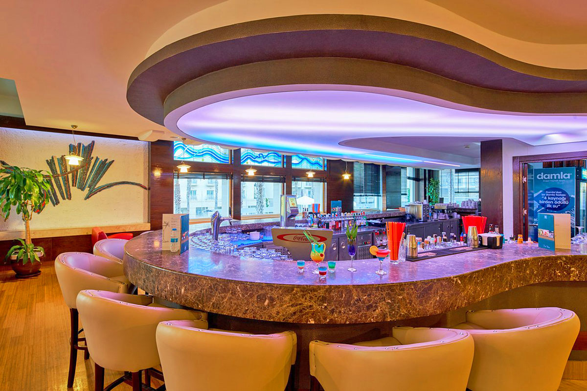 cheap resort hotels to Spend holiday with family