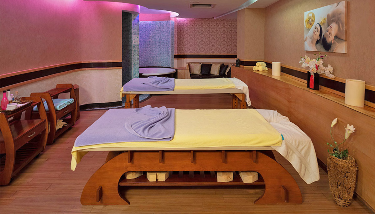 cheap resort hotels to Spend holiday with family