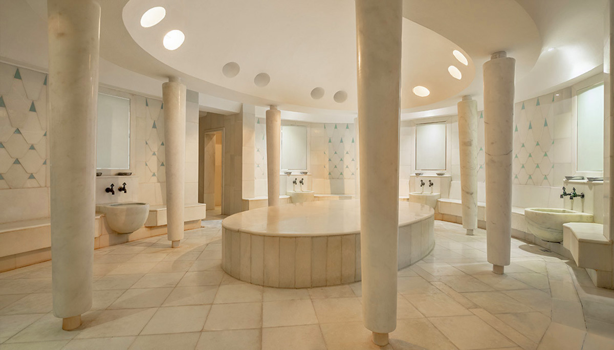 cheap resort hotels to Spend holiday with family