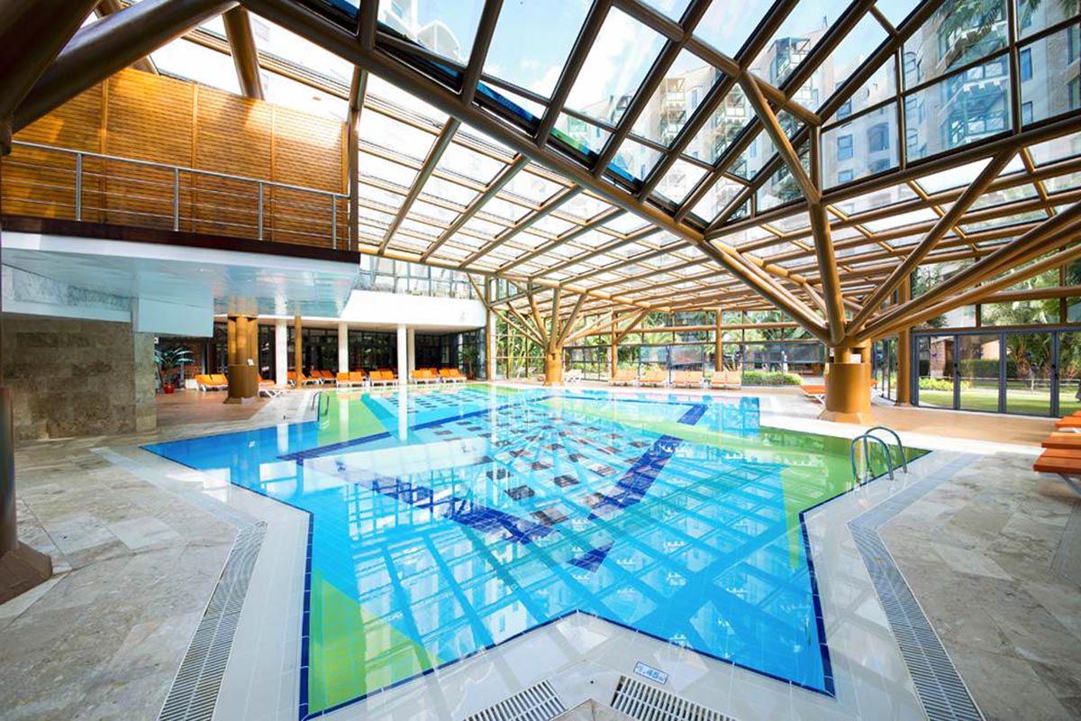 cheap resort hotels to Spend holiday with family