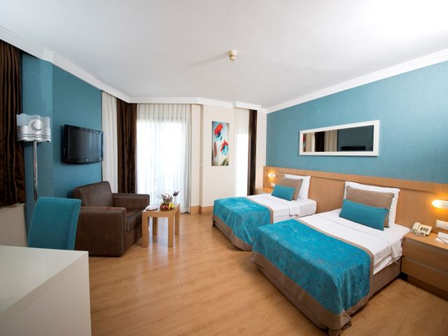 cheap resort hotels to Spend holiday with family