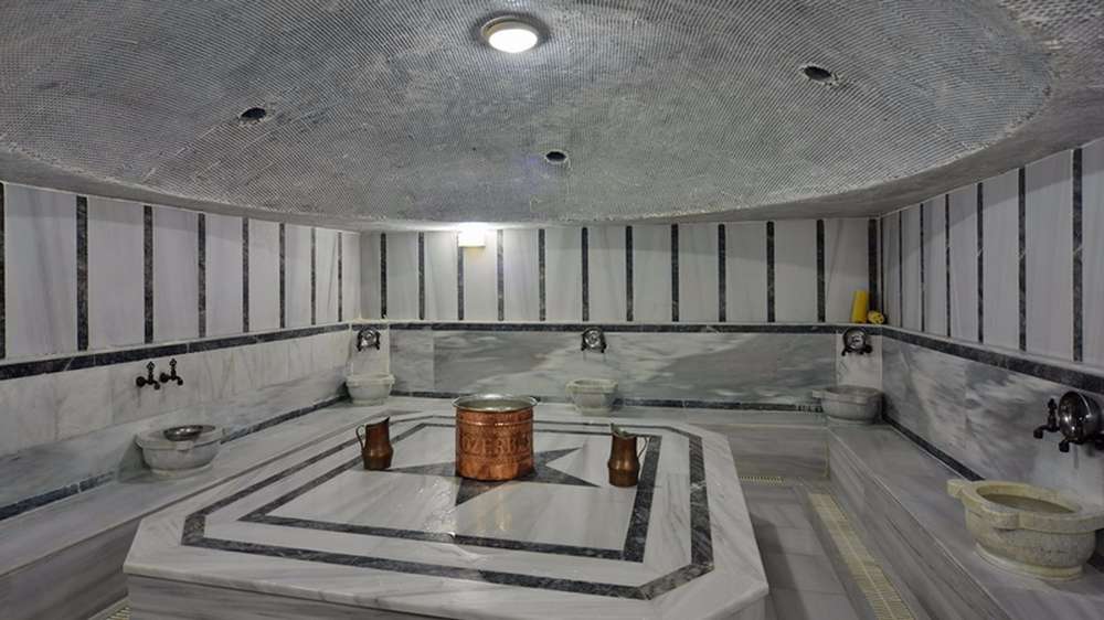 cheap resort hotels to Spend holiday with family