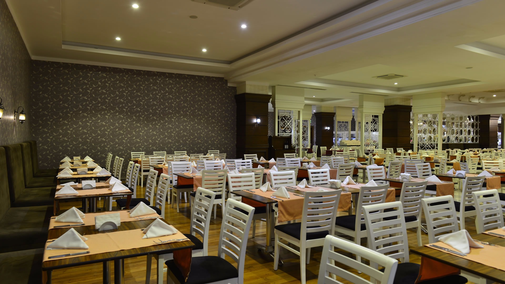 cheap resort hotels to Spend holiday with family