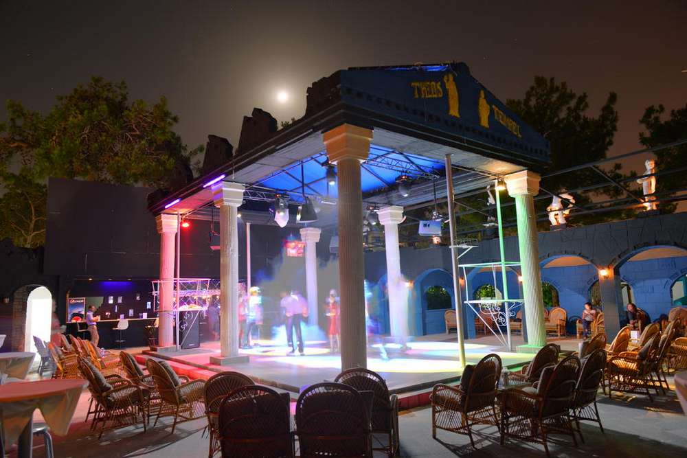 cheap resort hotels to Spend holiday with family