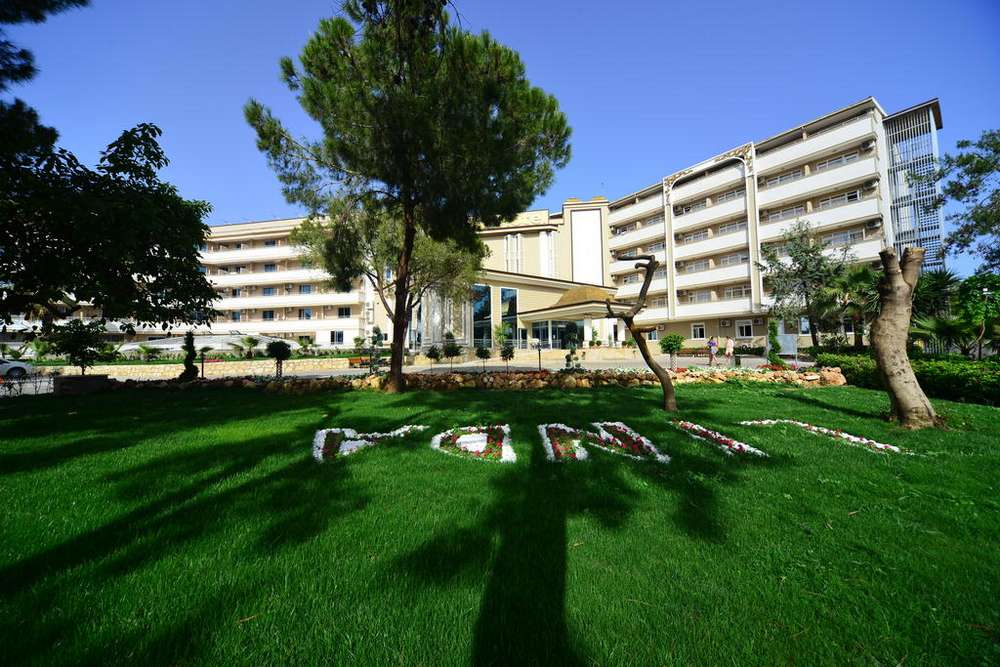 cheap resort hotels to Spend holiday with family