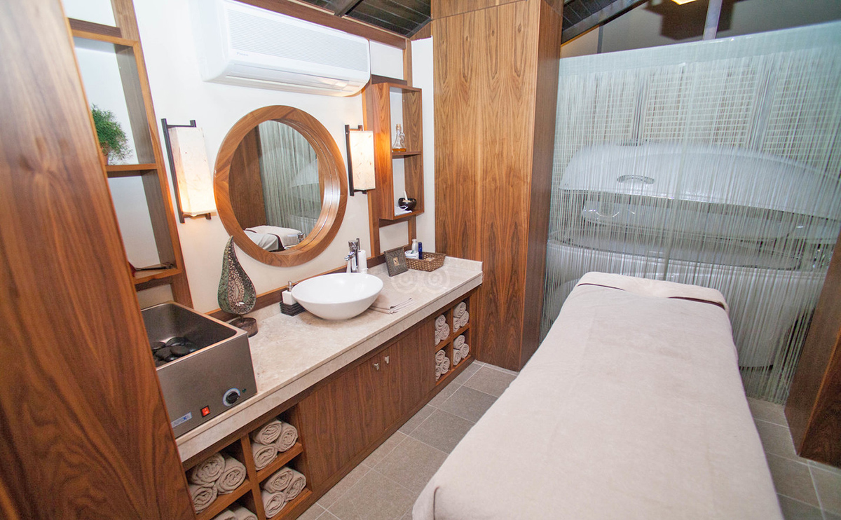 cheap resort hotels to Spend holiday with family