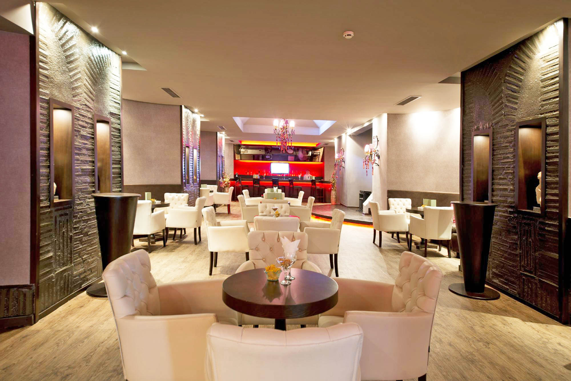 cheap resort hotels to Spend holiday with family