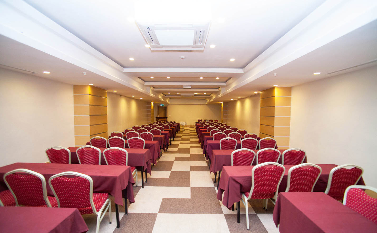 cheap resort hotels to Spend holiday with family