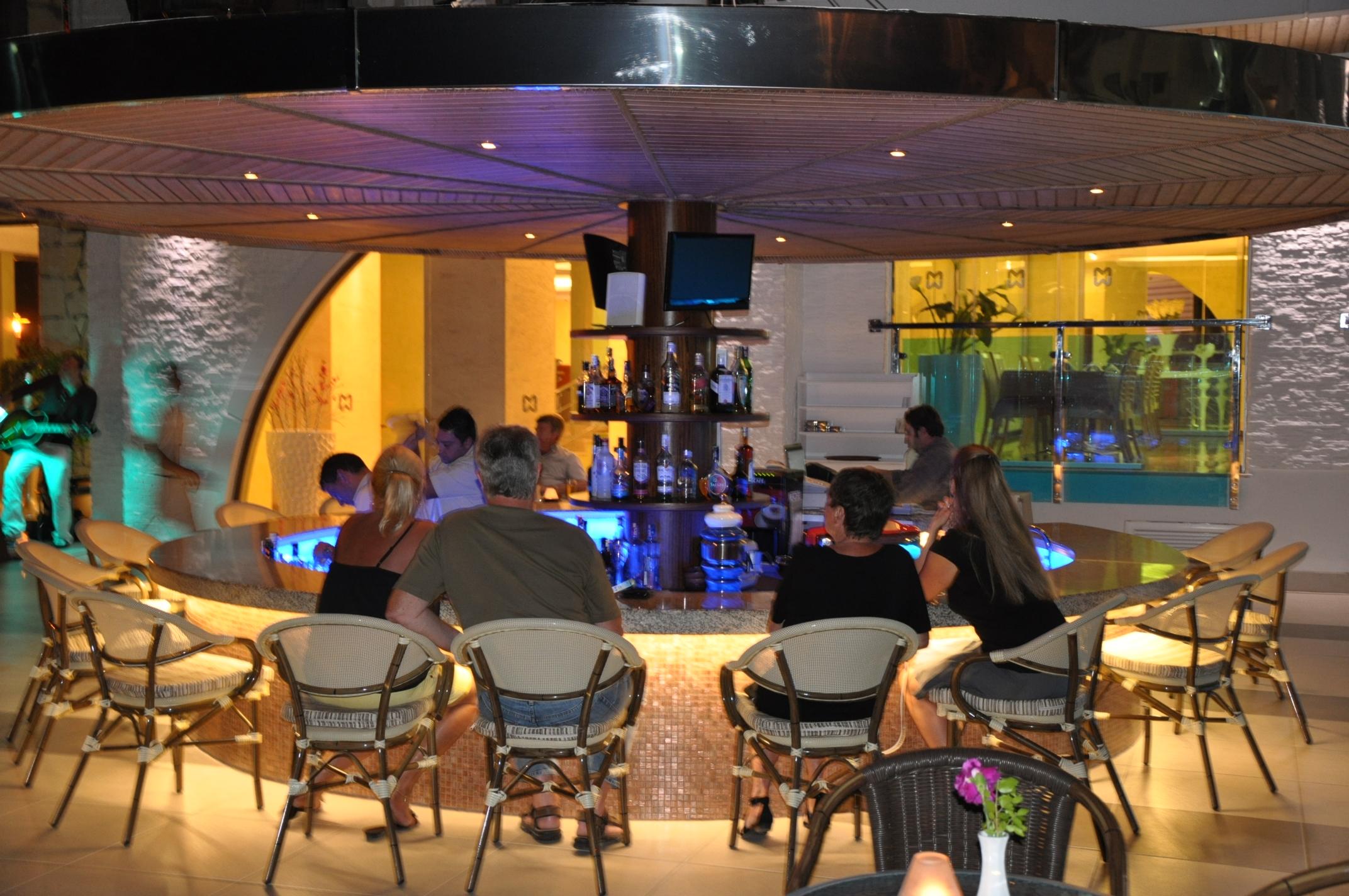 cheap resort hotels to Spend holiday with family