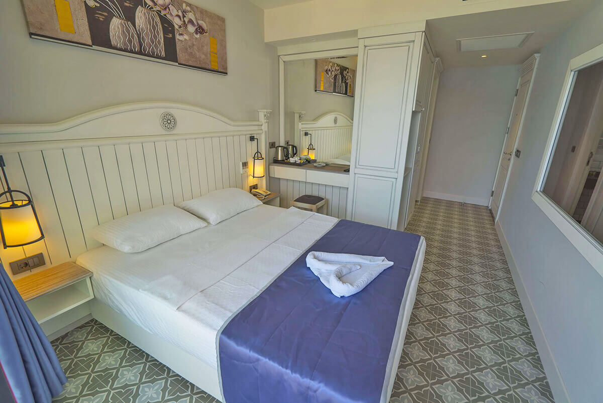 cheap resort hotels to Spend holiday with family