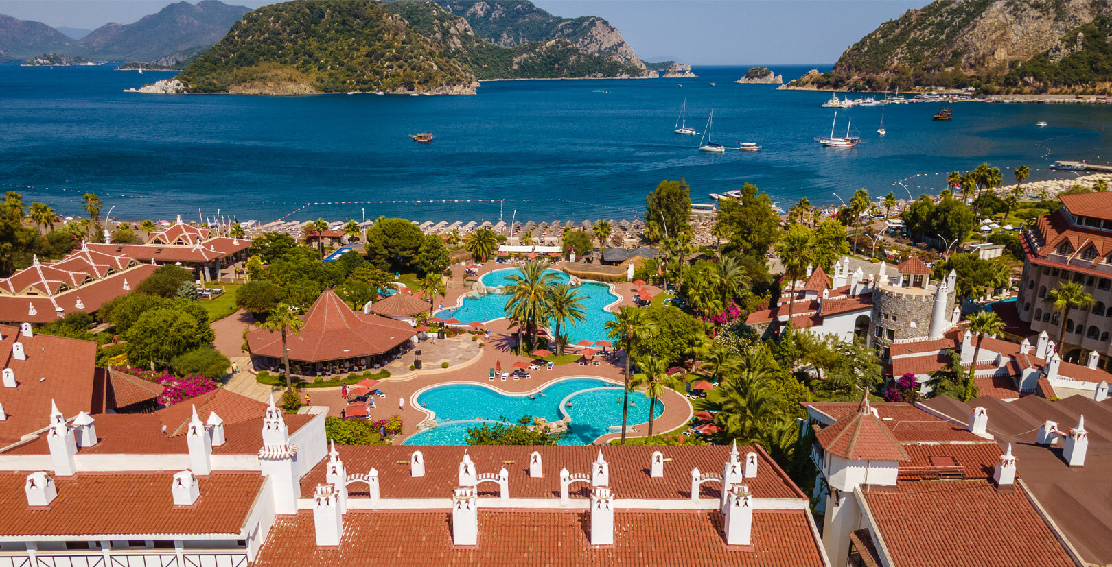 cheap resort hotels to Spend holiday with family