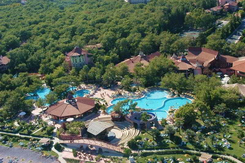 cheap resort hotels to Spend holiday with family