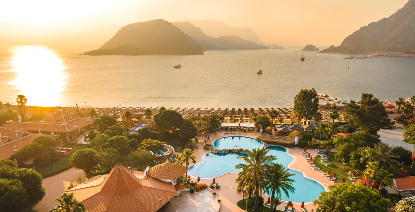 cheap resort hotels to Spend holiday with family