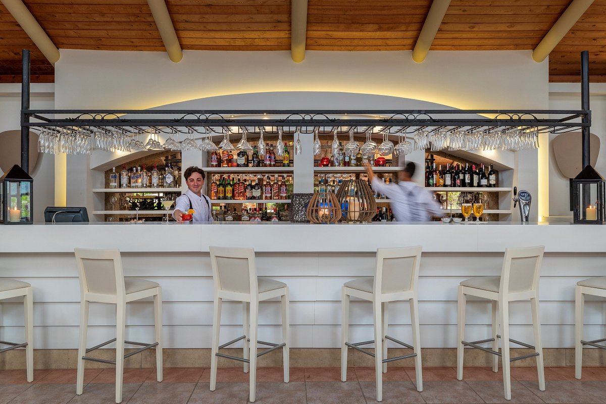 cheap resort hotels to Spend holiday with family