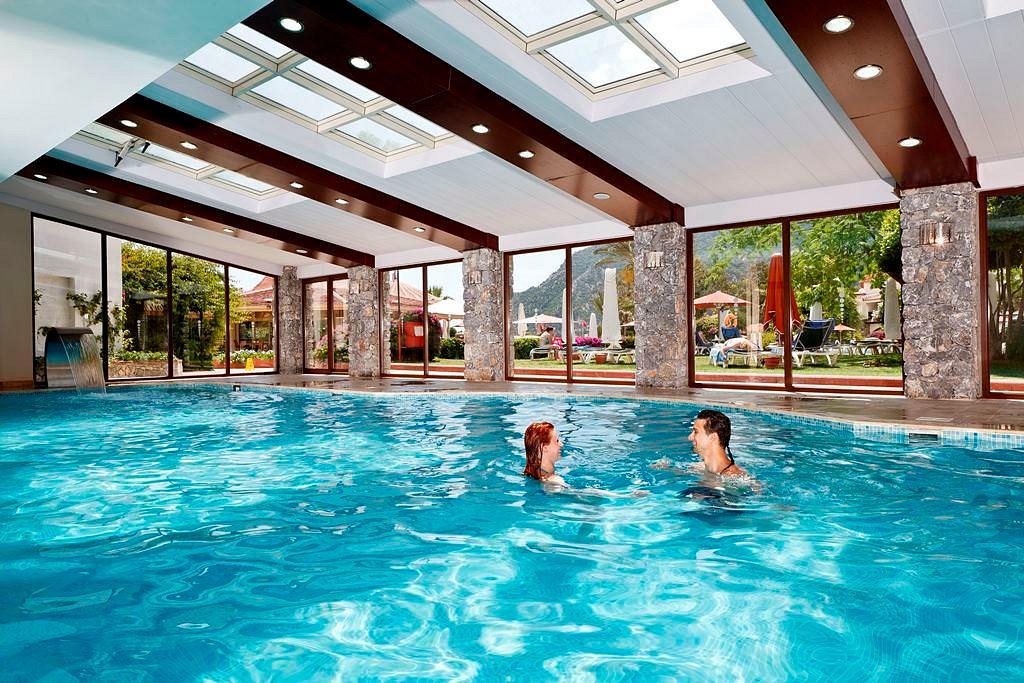 cheap resort hotels to Spend holiday with family