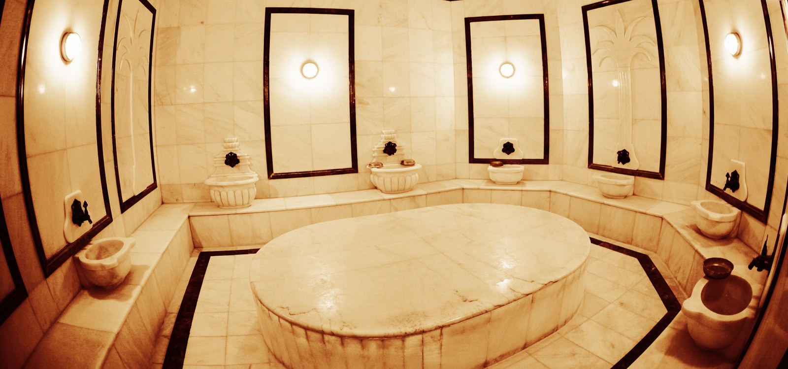 cheap resort hotels to Spend holiday with family