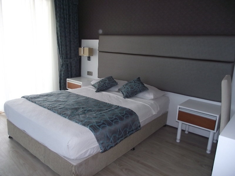 cheap resort hotels to Spend holiday with family