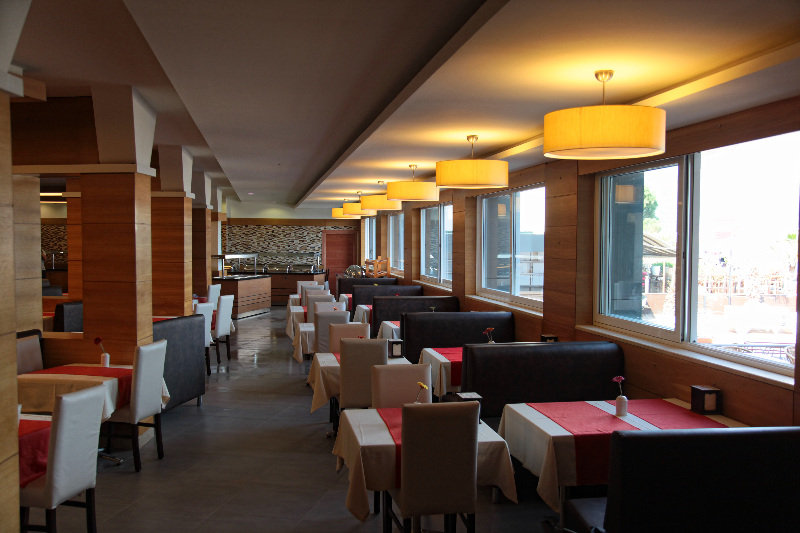 cheap resort hotels to Spend holiday with family