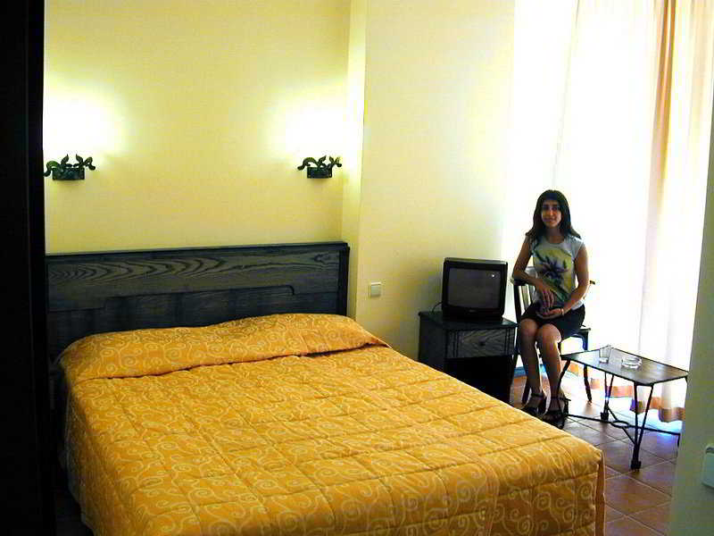 cheap resort hotels to Spend holiday with family