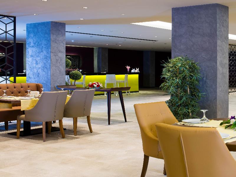 cheap resort hotels to Spend holiday with family