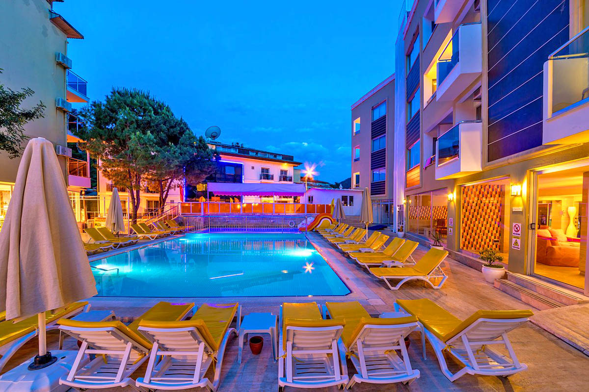 cheap resort hotels to Spend holiday with family