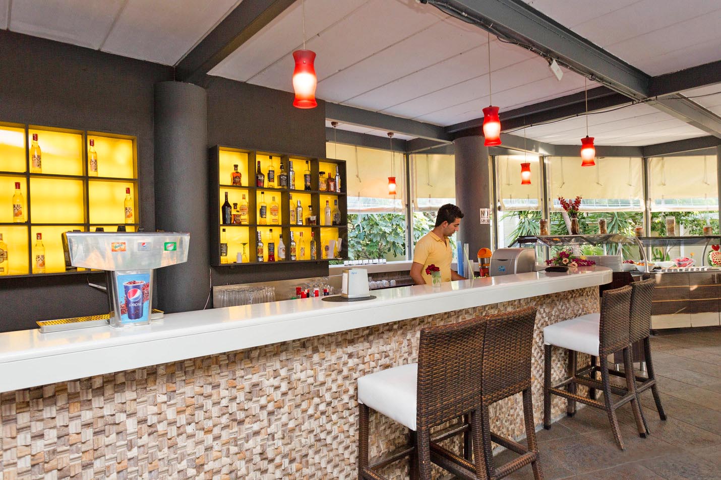 cheap resort hotels to Spend holiday with family